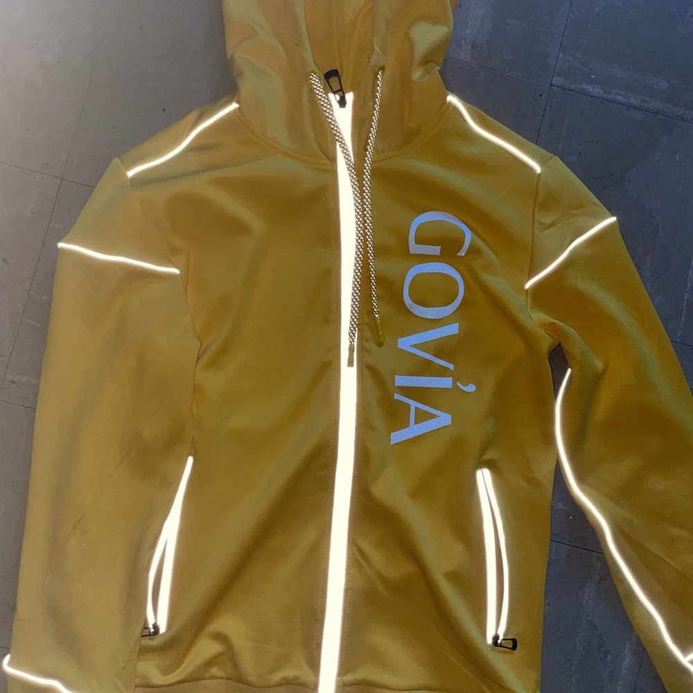 Yellow Govía sweatsuit